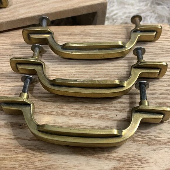 Vintage Mid-Century Style Keeler Brass Co Cabinet Door Pulls Brass Tone Metal - Picture 15 of 17